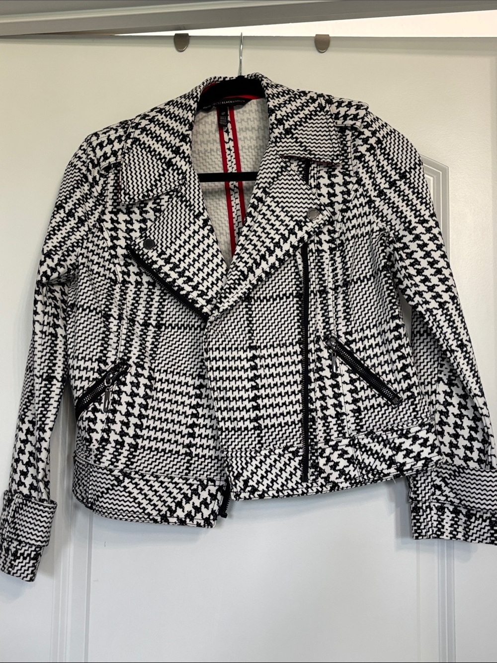 Black & White Houndstooth Moto Jacket - Women